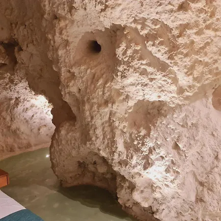 山林小屋 Anassa 8 Real Cave 伊拉克利翁
